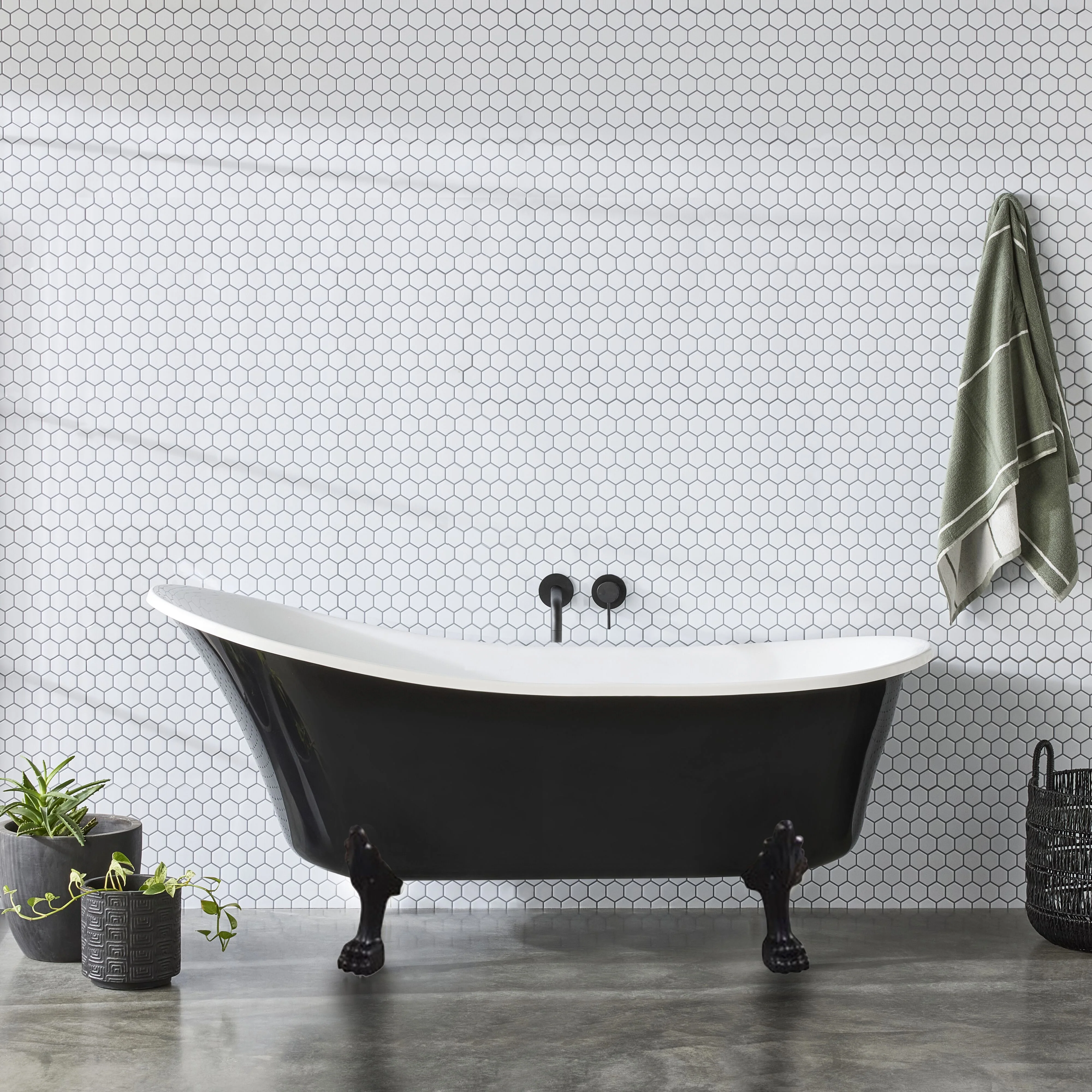 Alto Black Bath 1700mm with Black Feet Package