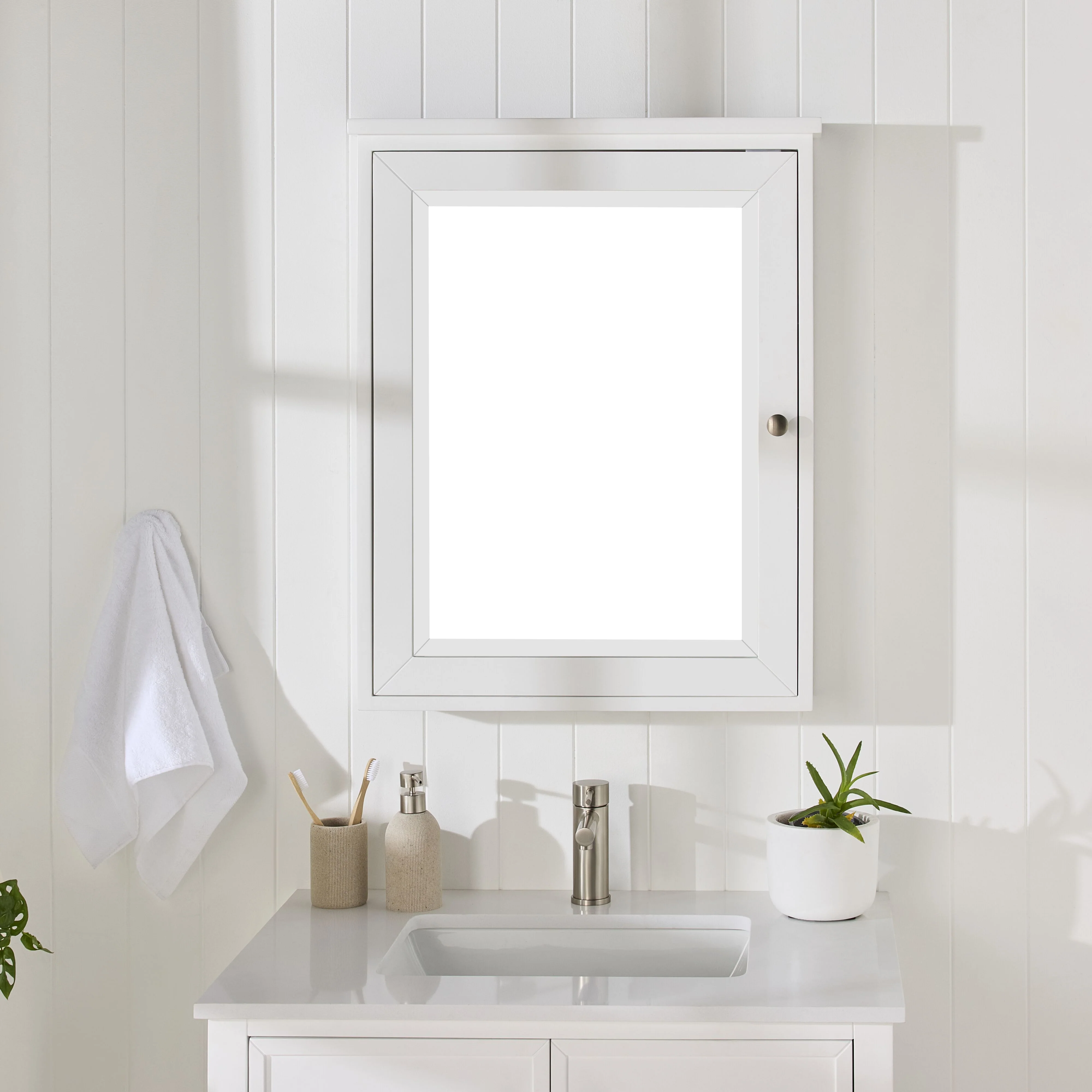 1551-liam-vanity-mirror-cabinet-white-610x762mm-6.webp Liam Vanity Mirror Cabinet White 610x762mm