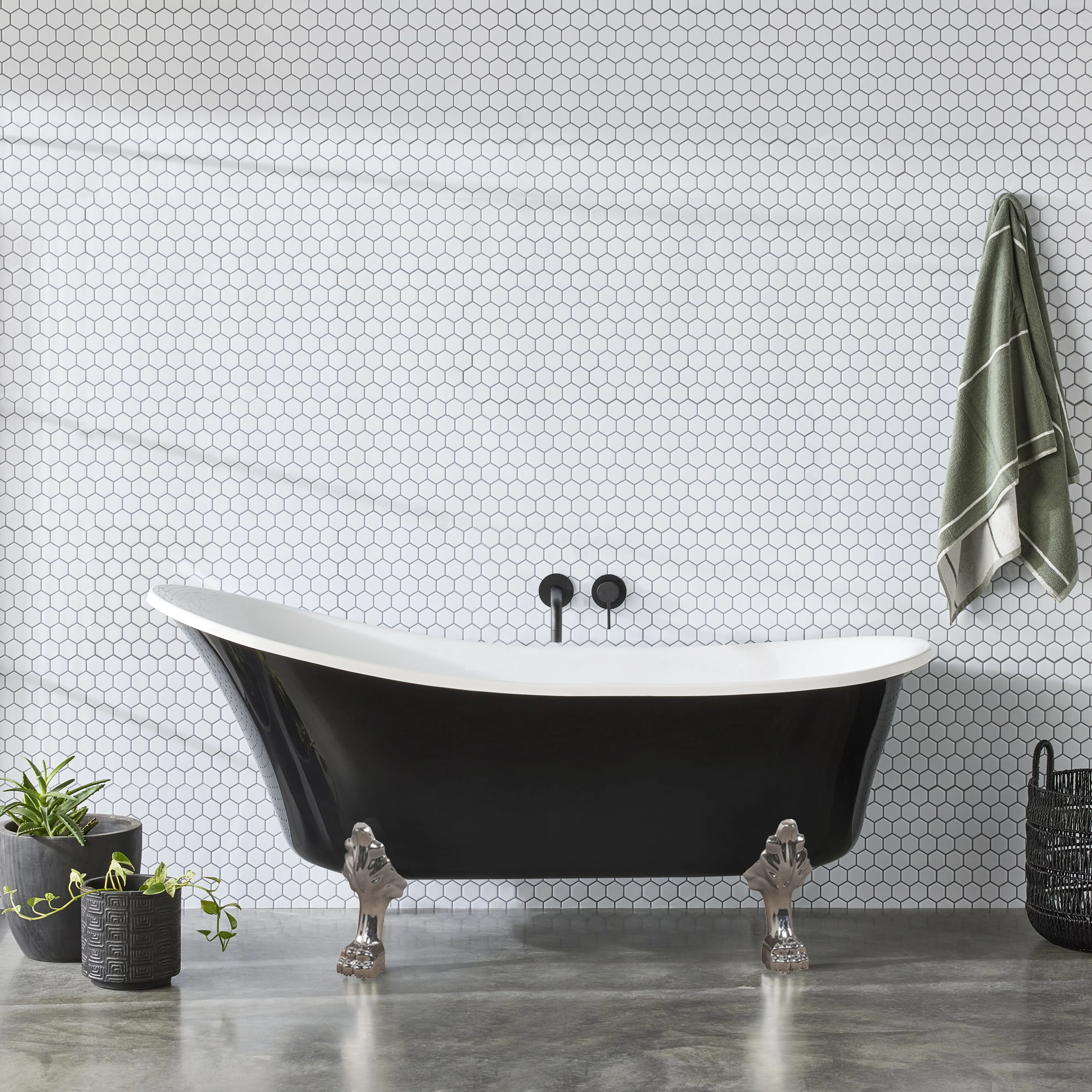 Alto Black Bath 1700mm with Chrome Feet Package