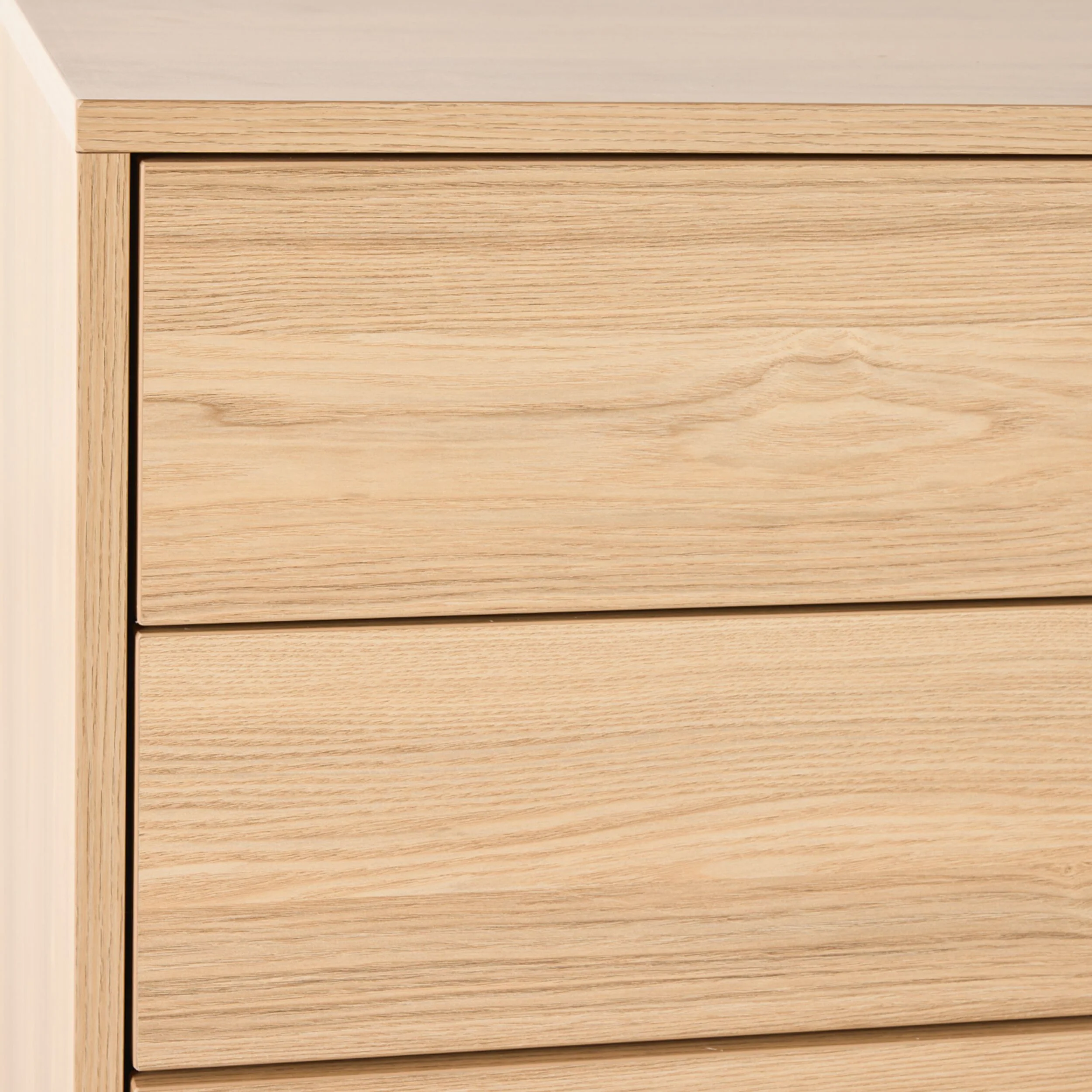 167-max-4-drawer-chest-6.webp Max 4 Drawer Chest