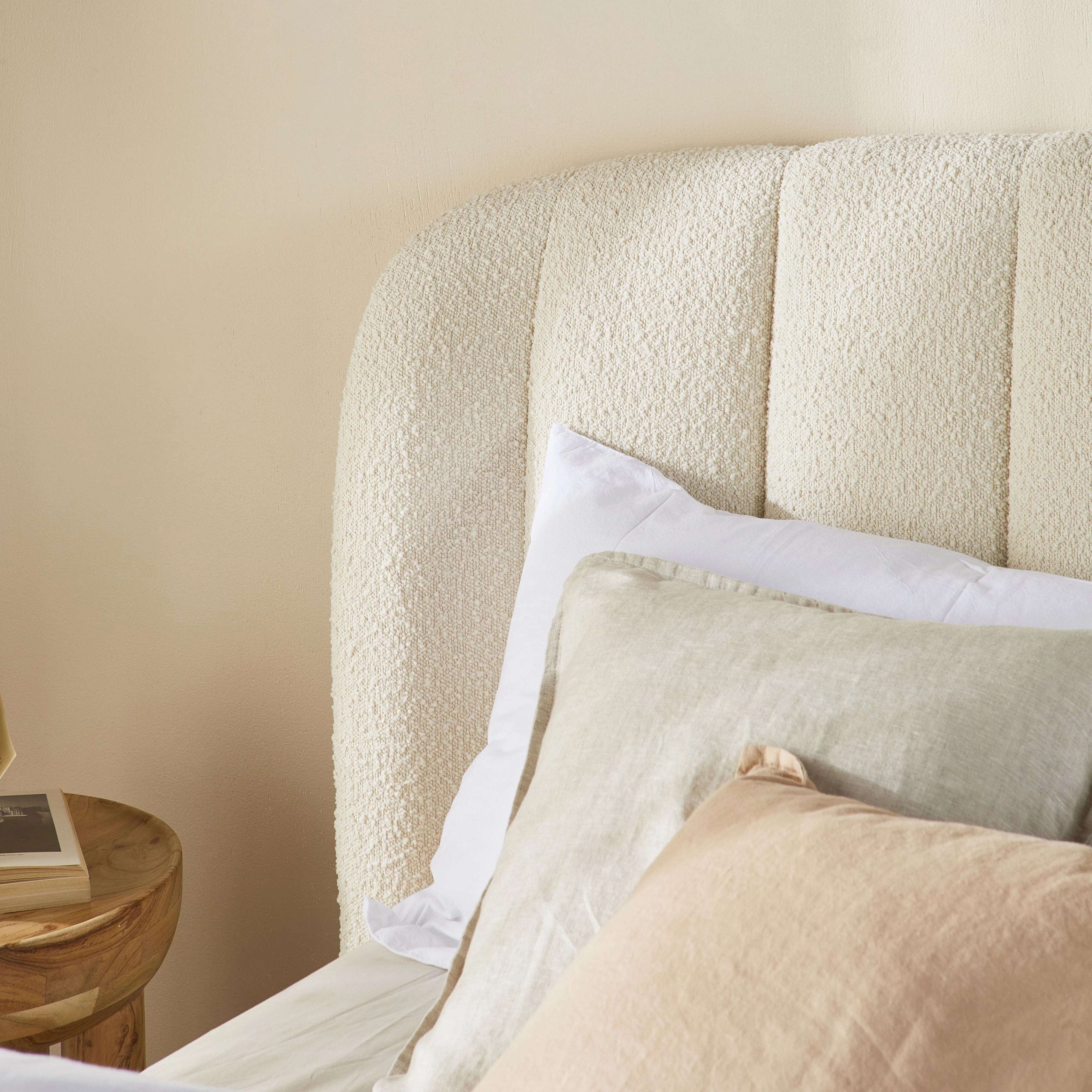 1702-boucle-bed-queen-9.webp Boucle Bed Queen