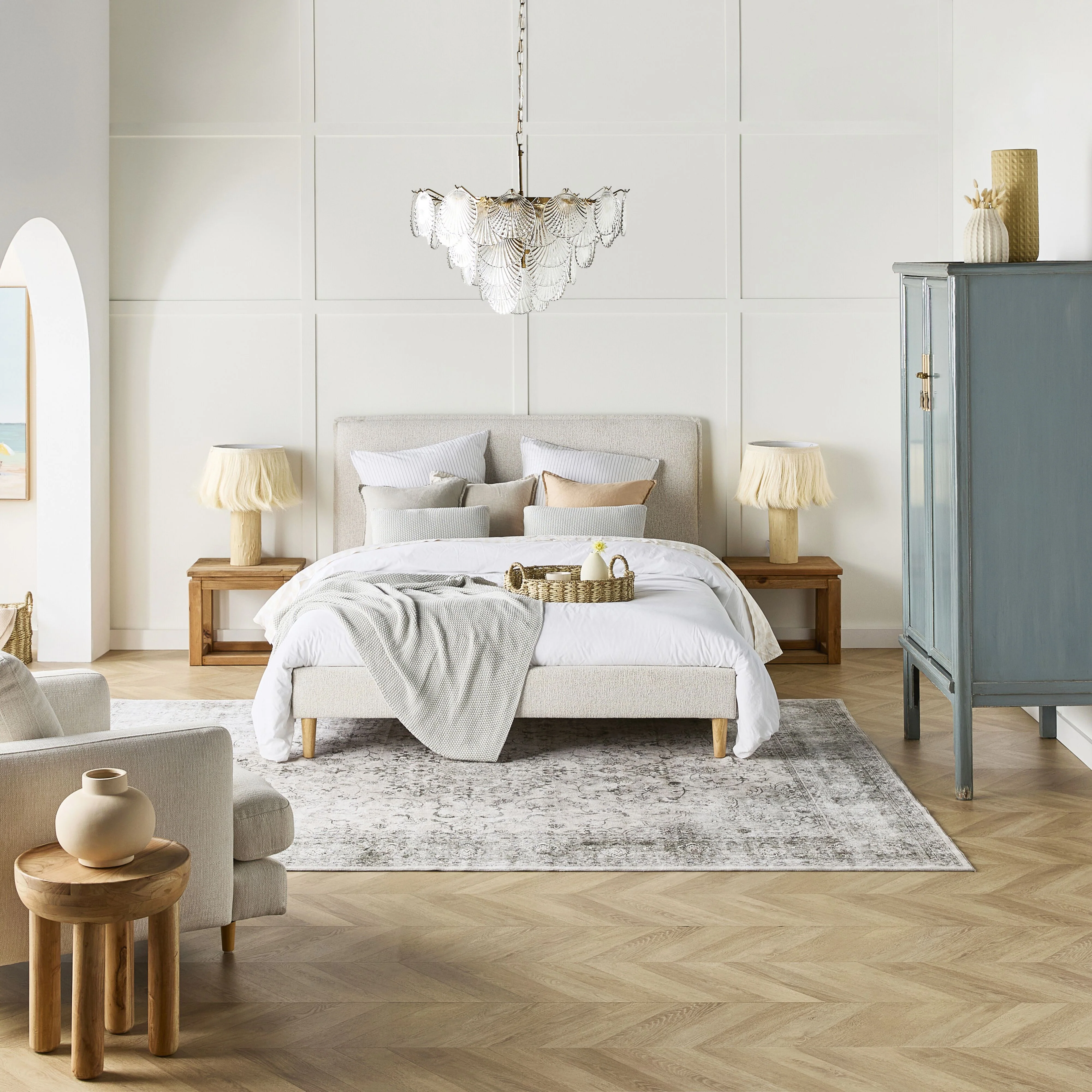 1723-bailie-queen-bed-8.webp Bailie Queen Bed