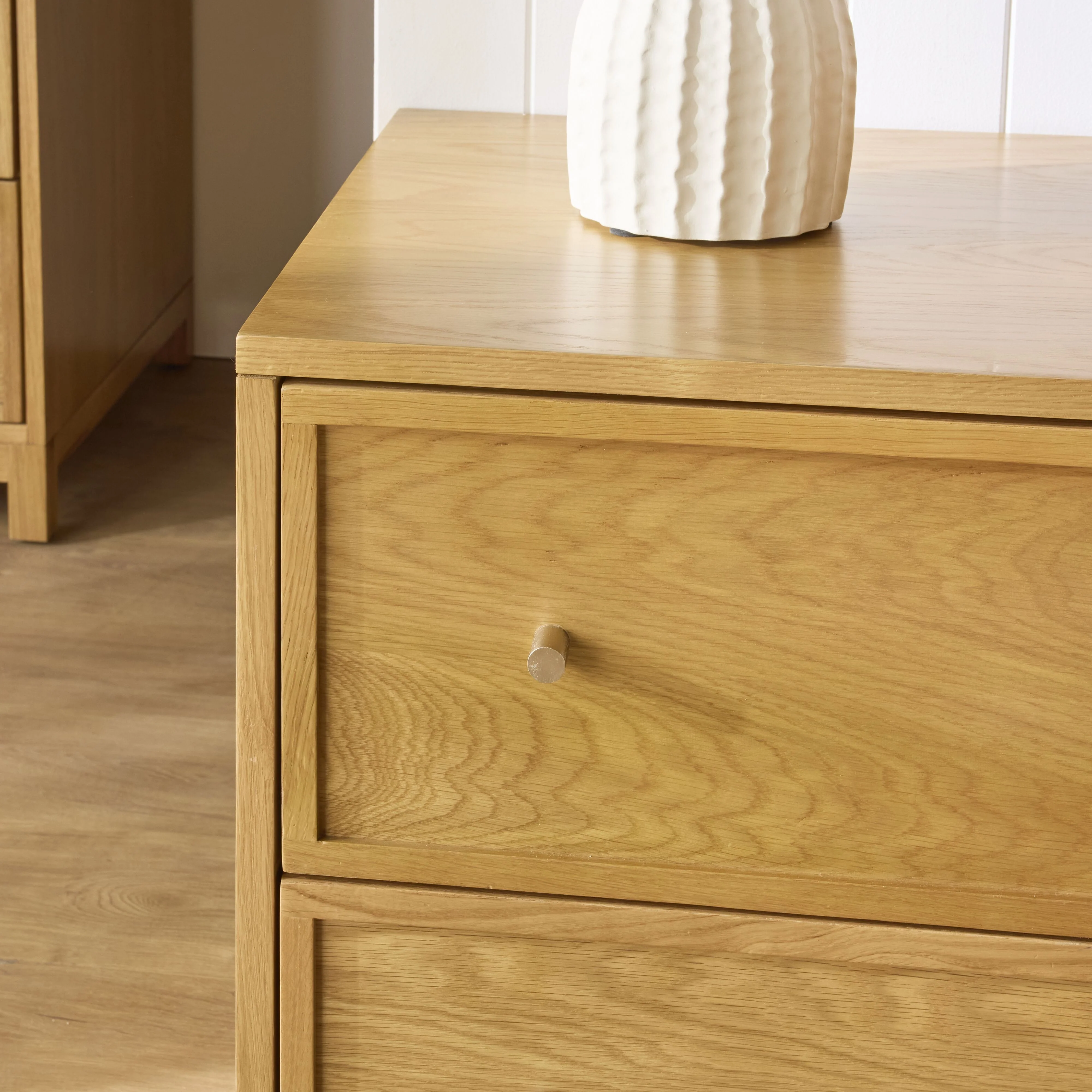 1774-avalon-large-2-drawer-bedside-light-oak-10.webp Avalon Large 2 Drawer Bedside Light Oak