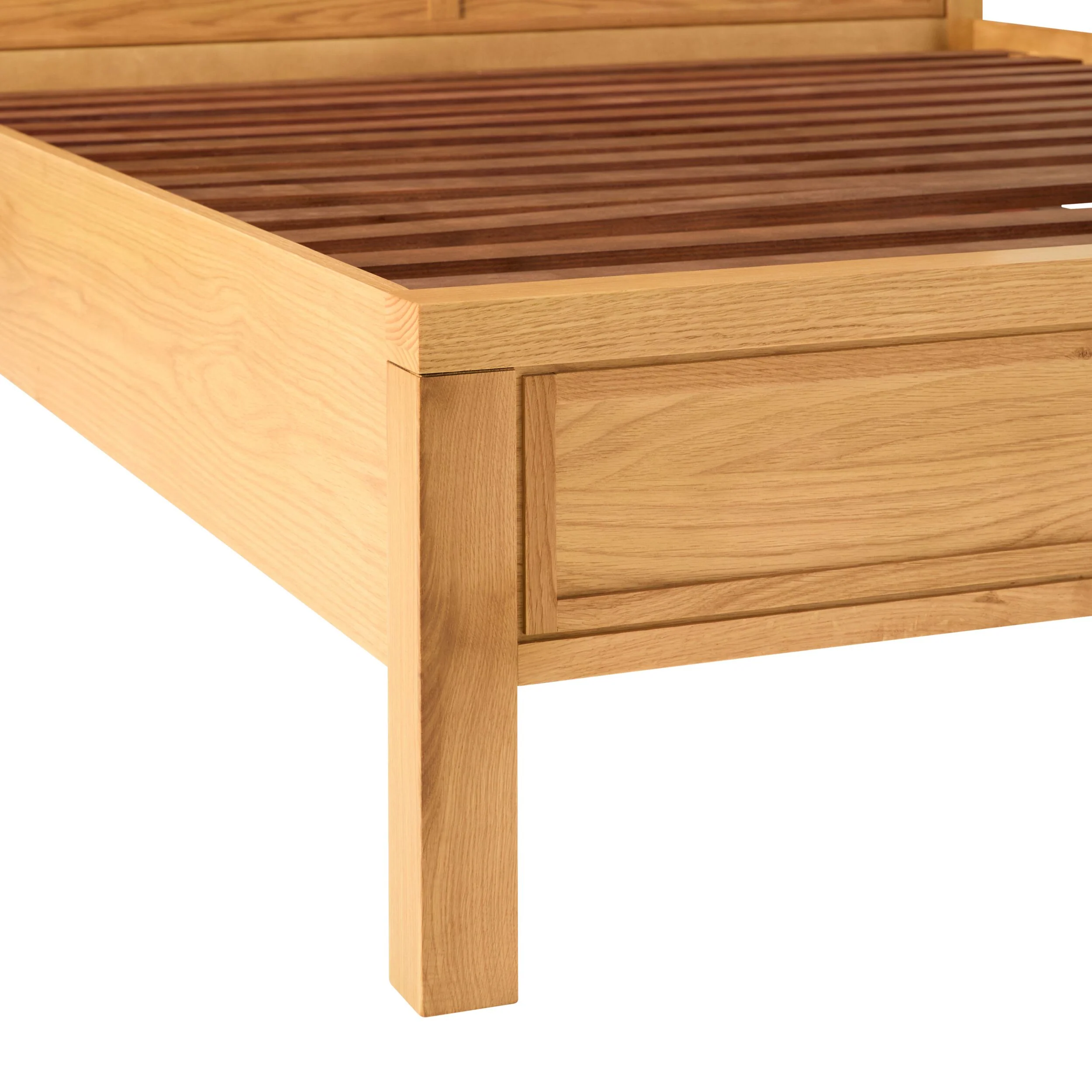 1776-avalon-queen-bed-light-oak-5.webp Avalon Queen Bed Light Oak