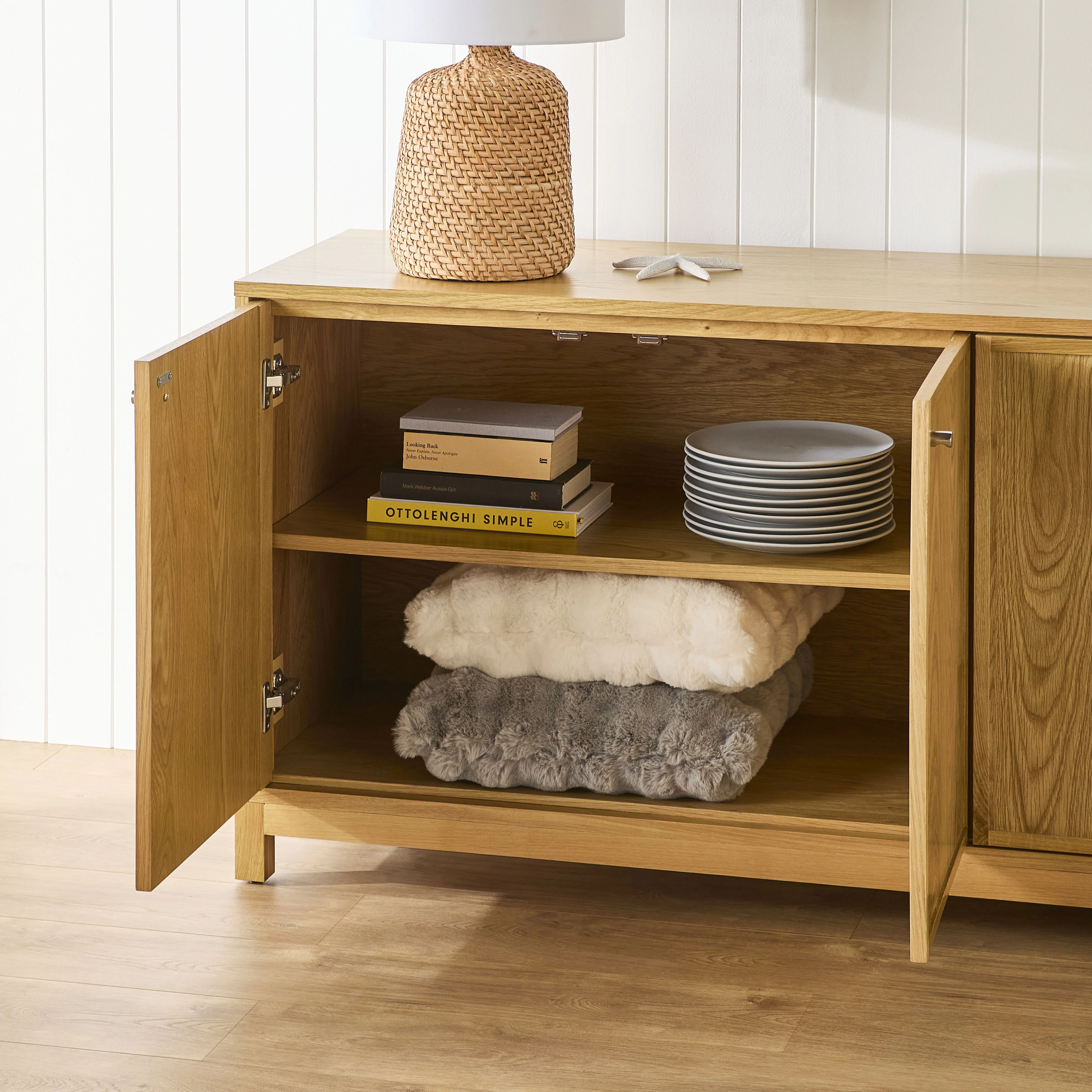 1882-avalon-4-door-sideboard-light-oak-11.webp Avalon 4 Door Sideboard Light Oak