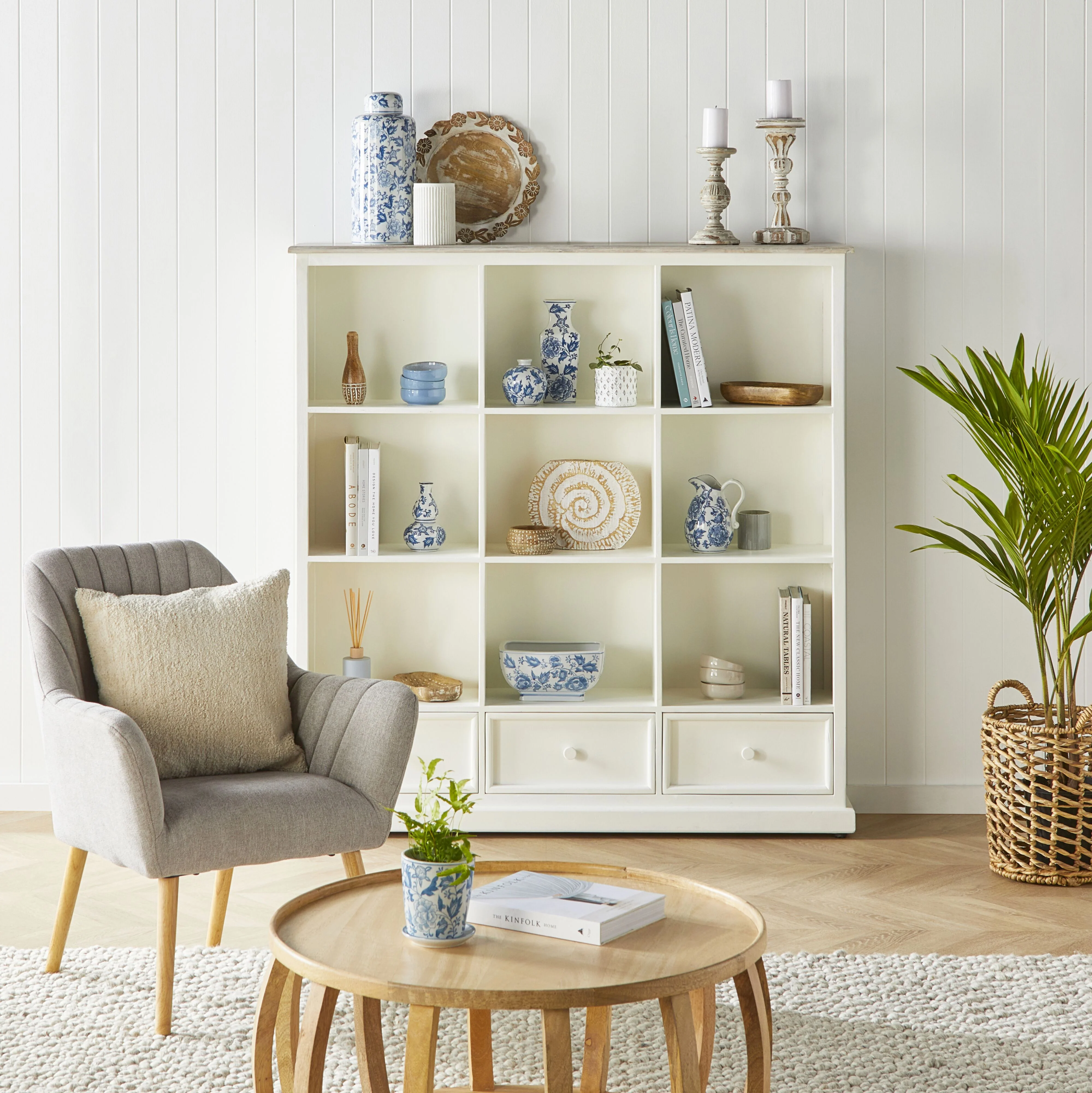 2033-maldon-3-drawer-bookcase-9.webp Maldon 3 Drawer Bookcase