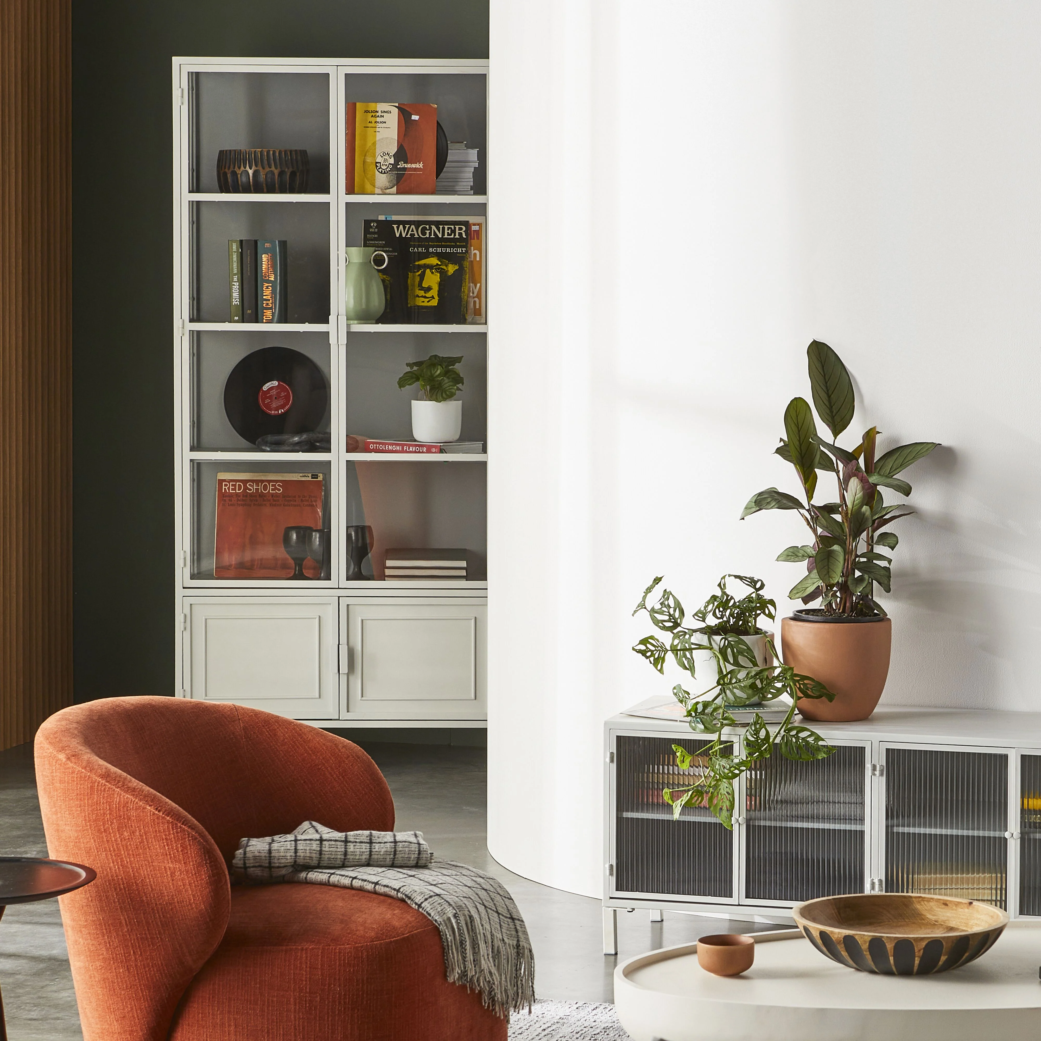 2078-nero-4-door-display-cabinet-201-x-92cm-white-grey-13.webp Nero 4 Door Display Cabinet 201 x 92cm White & Grey
