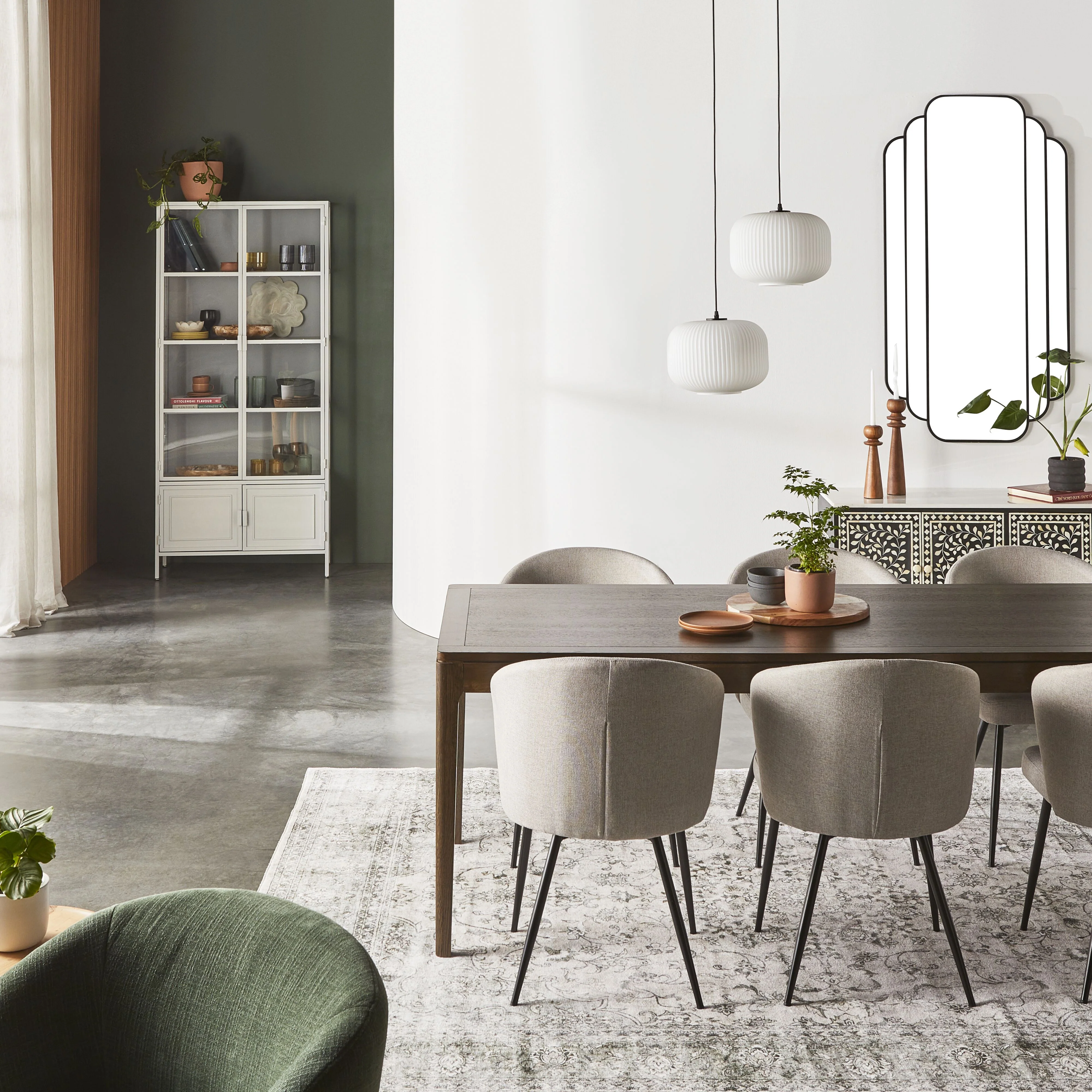 2078-nero-4-door-display-cabinet-201-x-92cm-white-grey-9.webp Nero 4 Door Display Cabinet 201 x 92cm White & Grey
