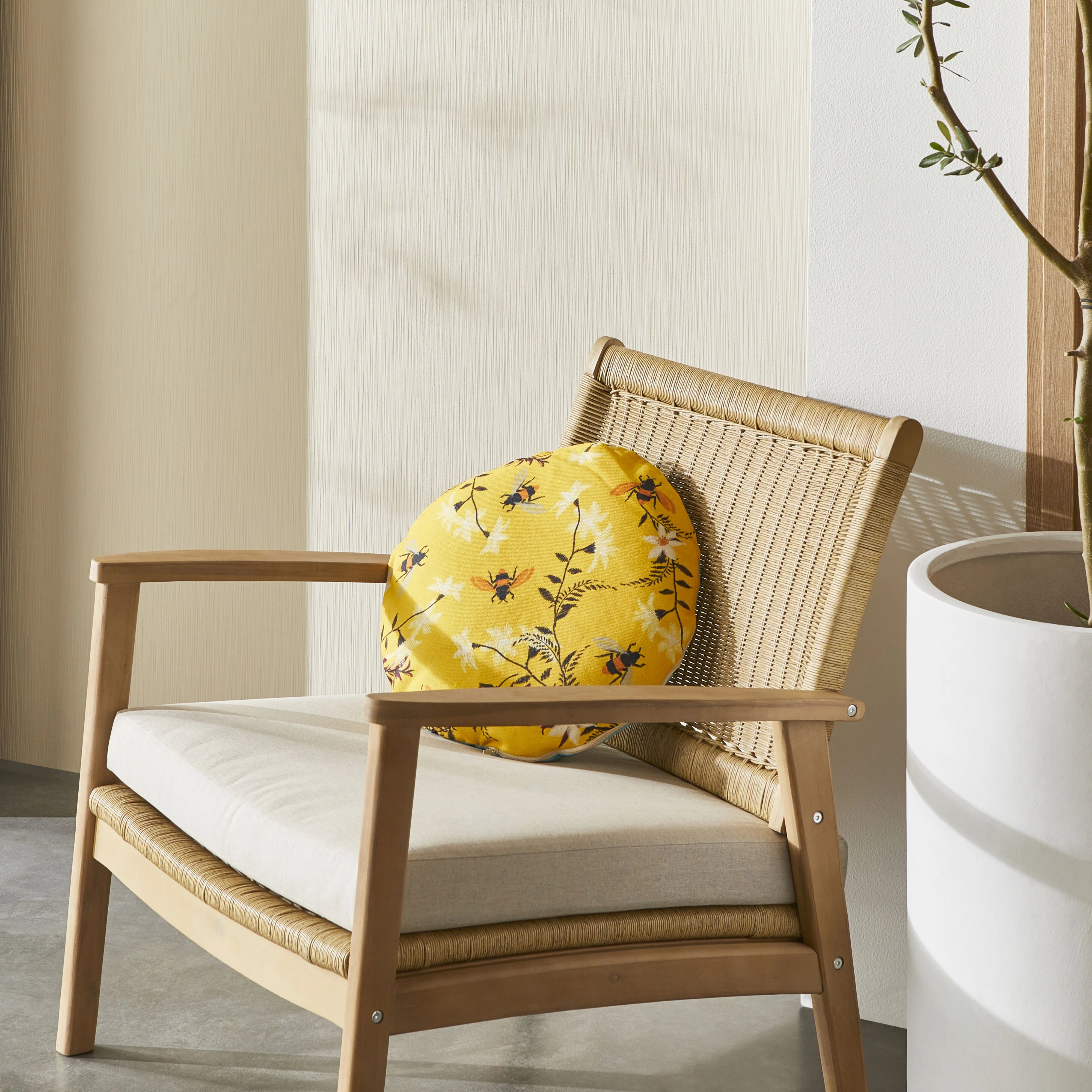 2472-aruba-outdoor-indoor-bee-cushion-45cm-3.webp Aruba Outdoor Indoor Bee Cushion 45cm