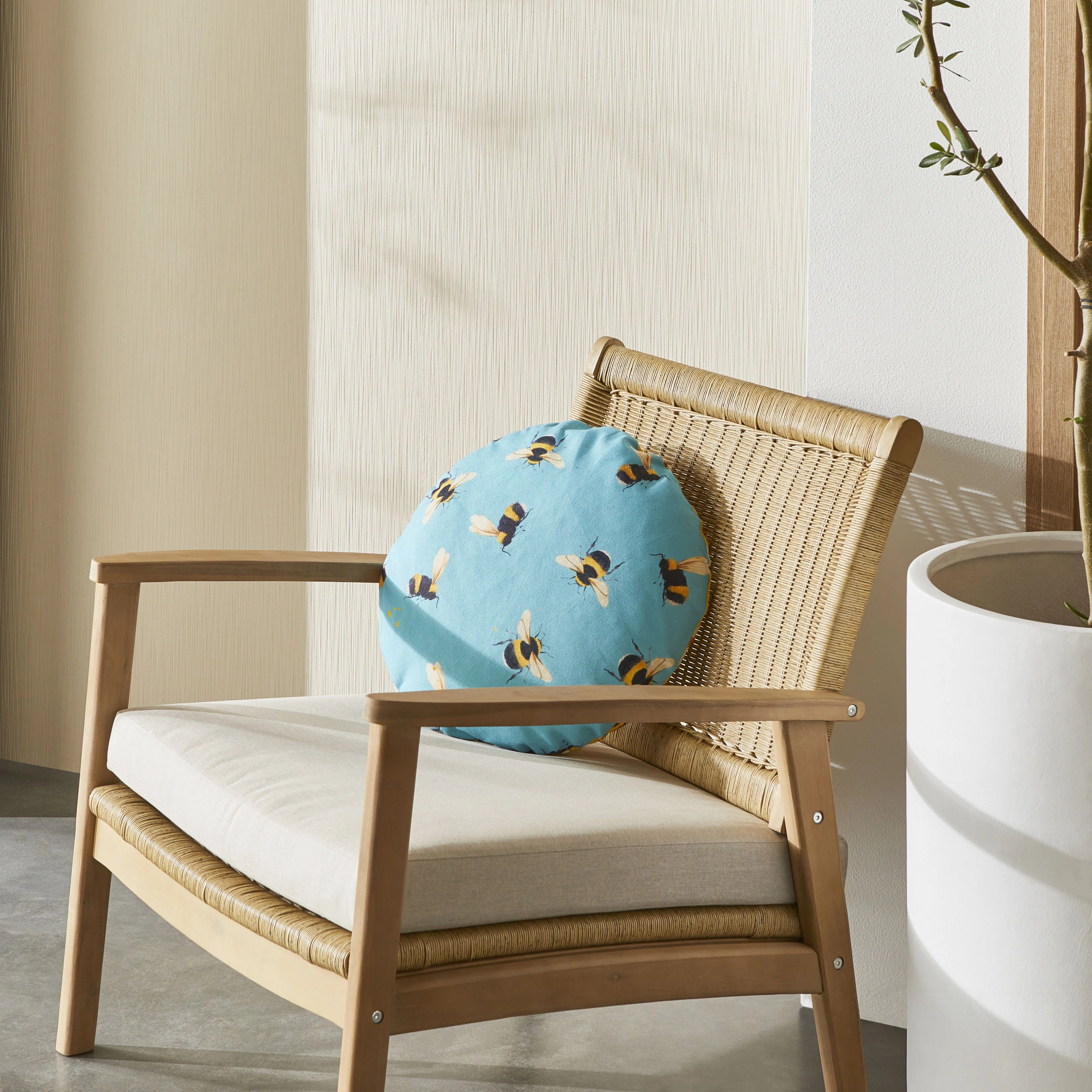 2472-aruba-outdoor-indoor-bee-cushion-45cm-4.webp Aruba Outdoor Indoor Bee Cushion 45cm
