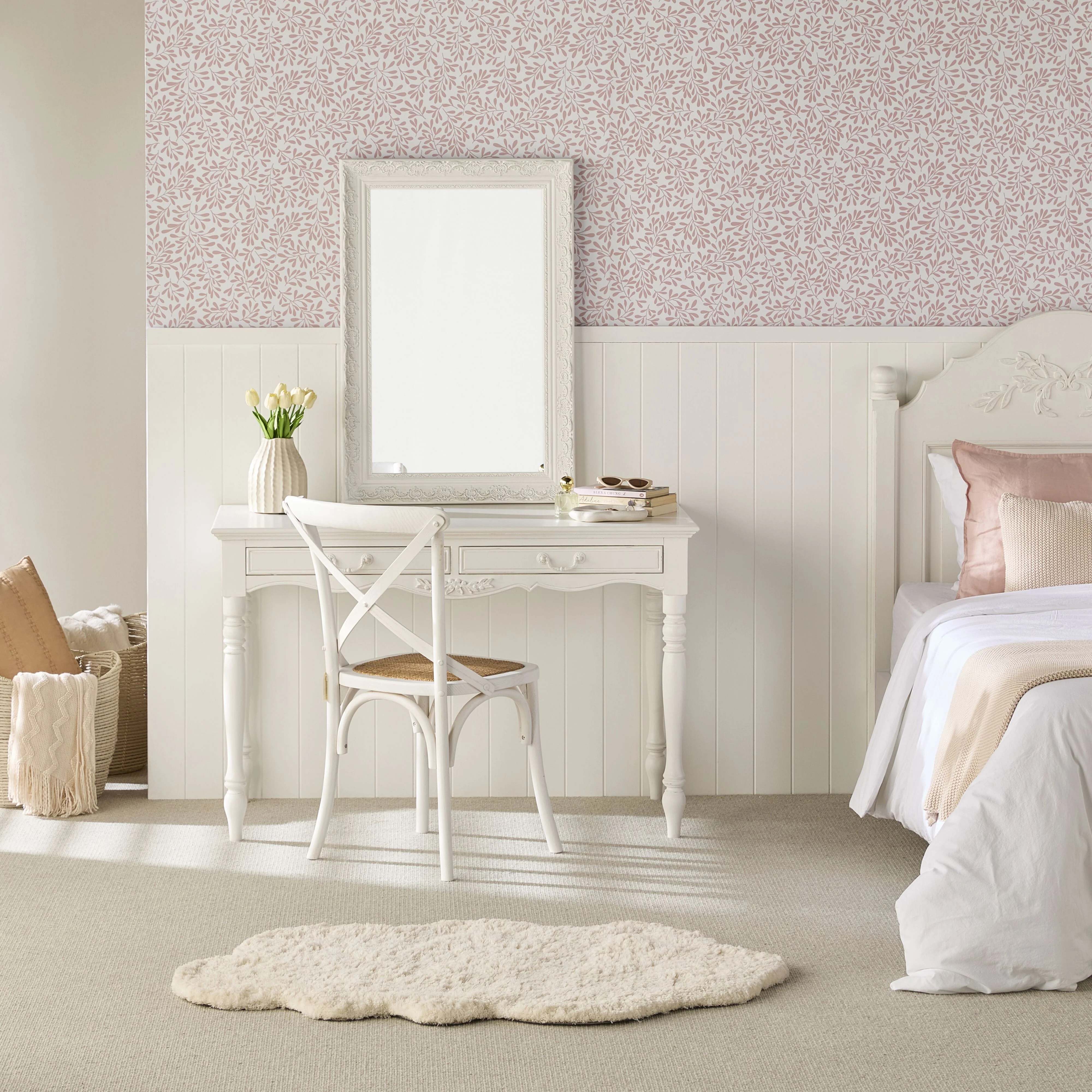 2555-quincy-antique-white-mirror-90x60cm-5.webp Quincy Antique White Mirror 90x60cm