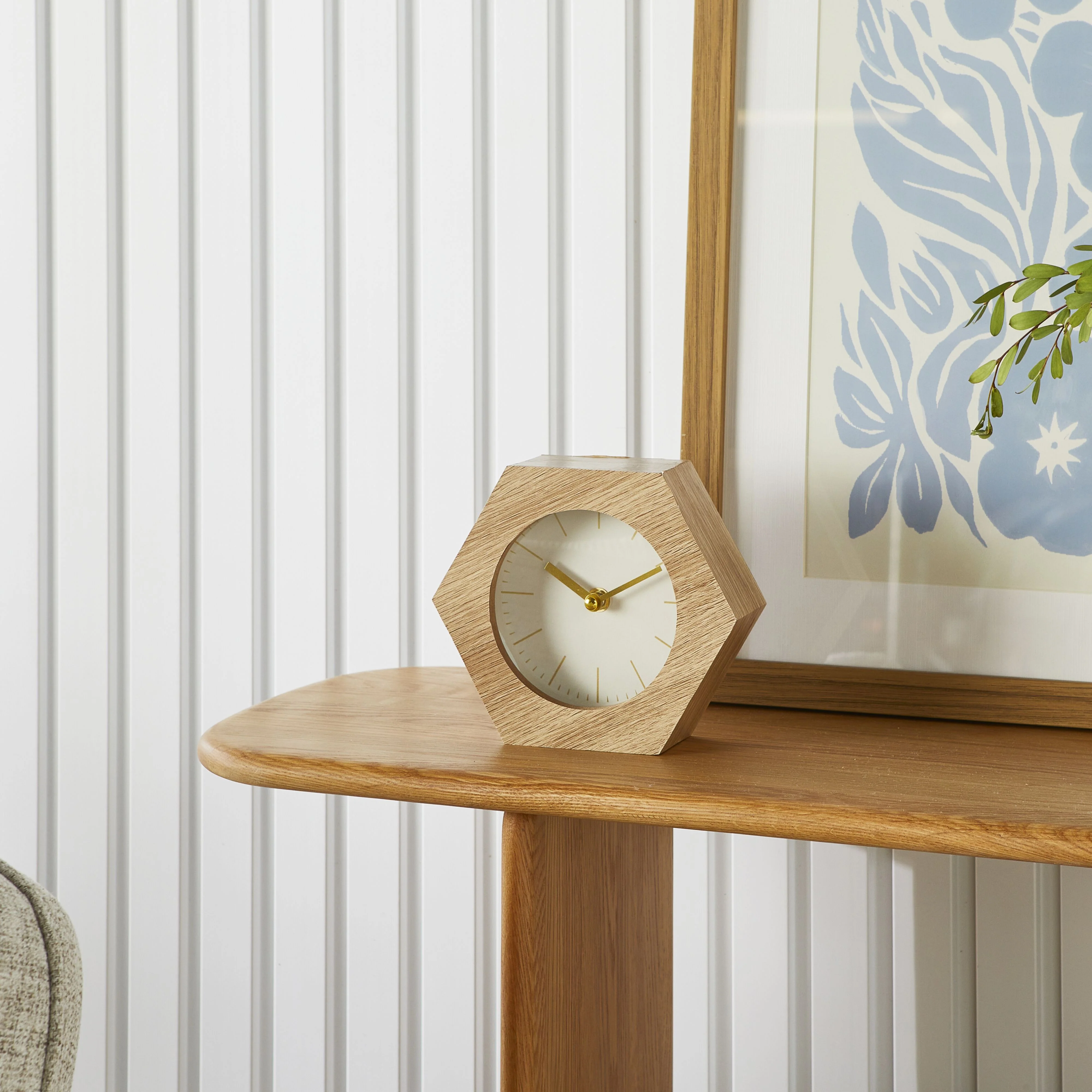 2899-hexagon-mantel-clock-18x6x15-5cm-5.webp Hexagon Mantel Clock 18x6x15.5cm