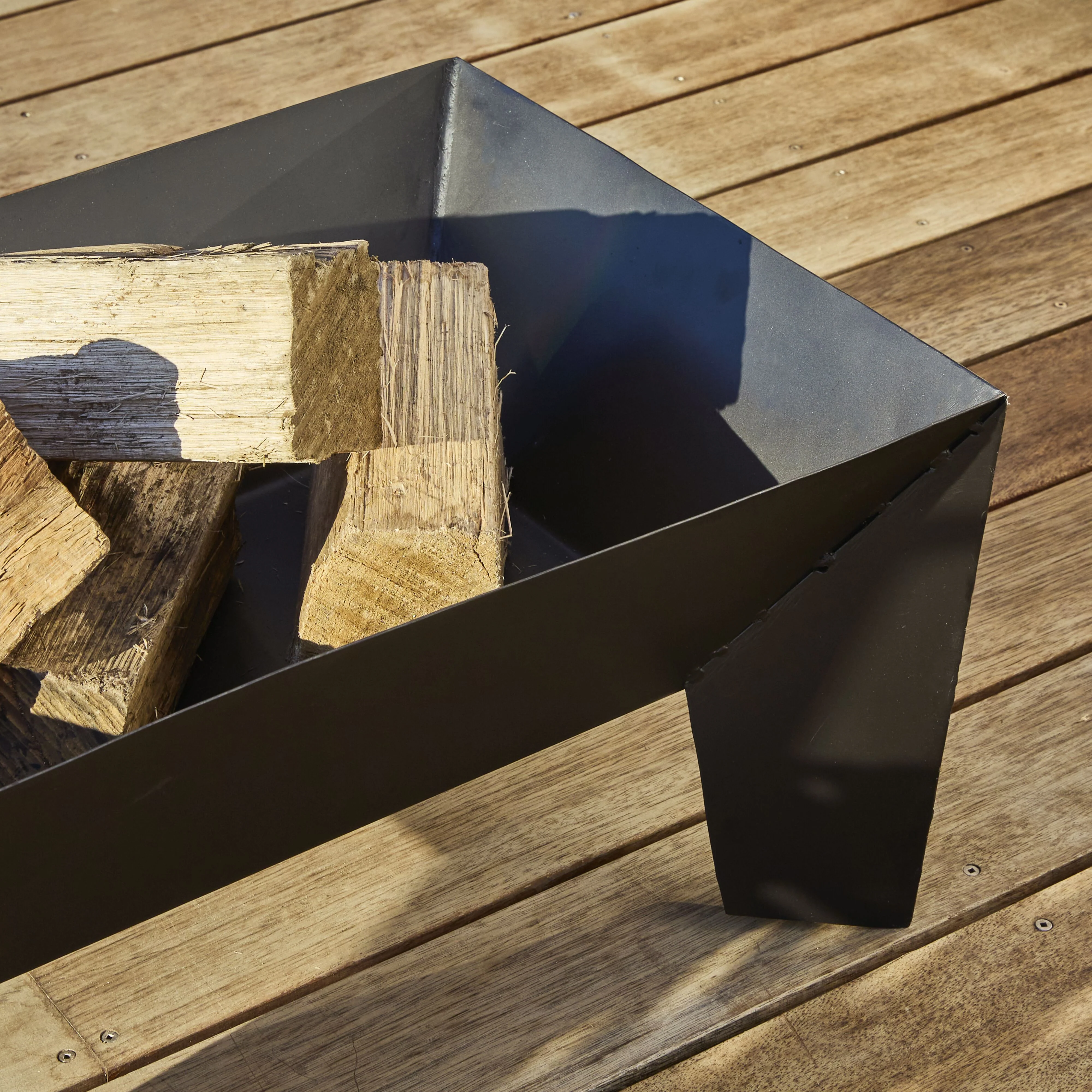 308-oakley-fire-pit-80x50cm-7.webp Oakley Fire Pit 80x50cm