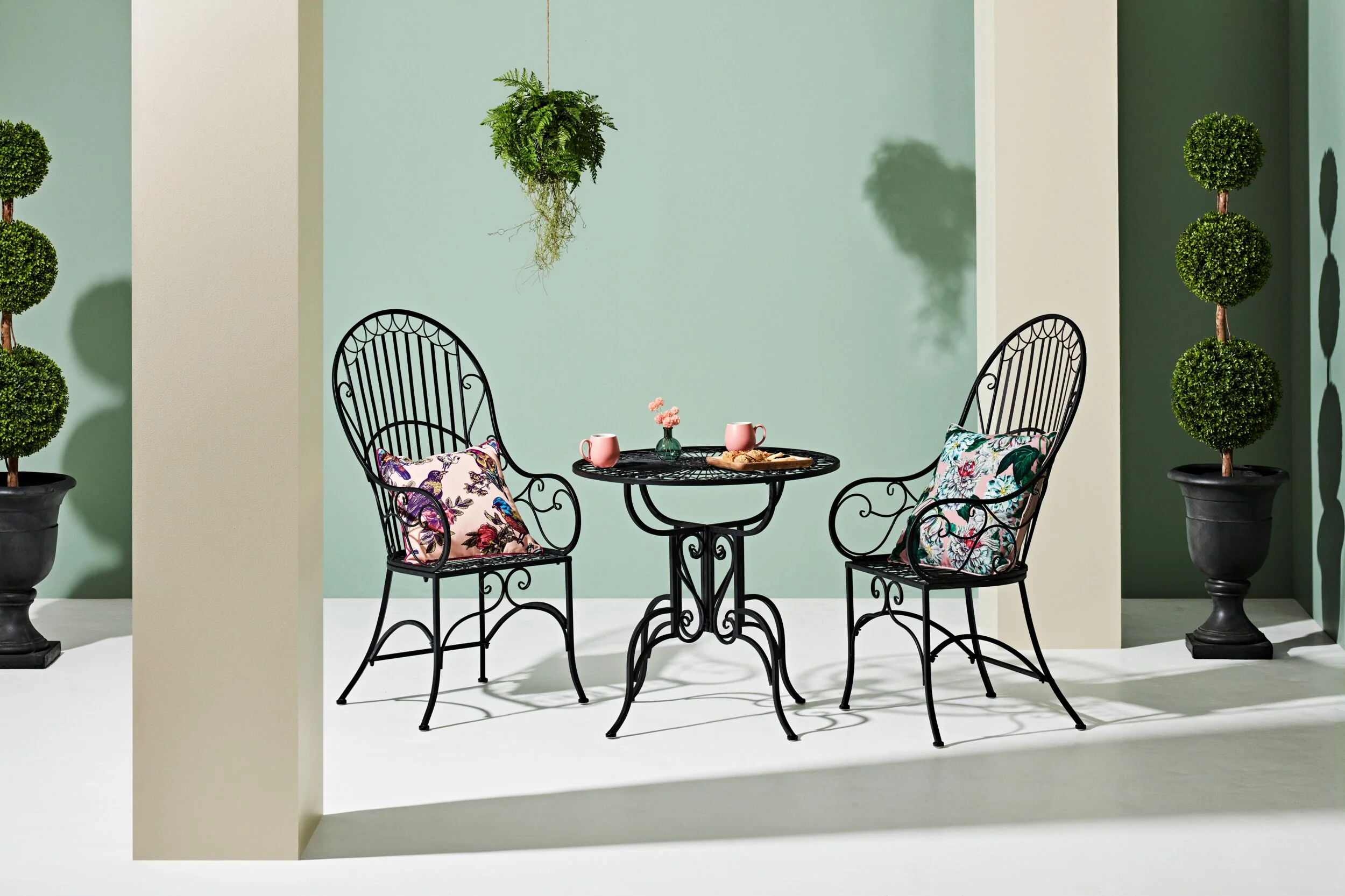 Arles Garden Table Black with 2 Arles Garden Chair Black Package