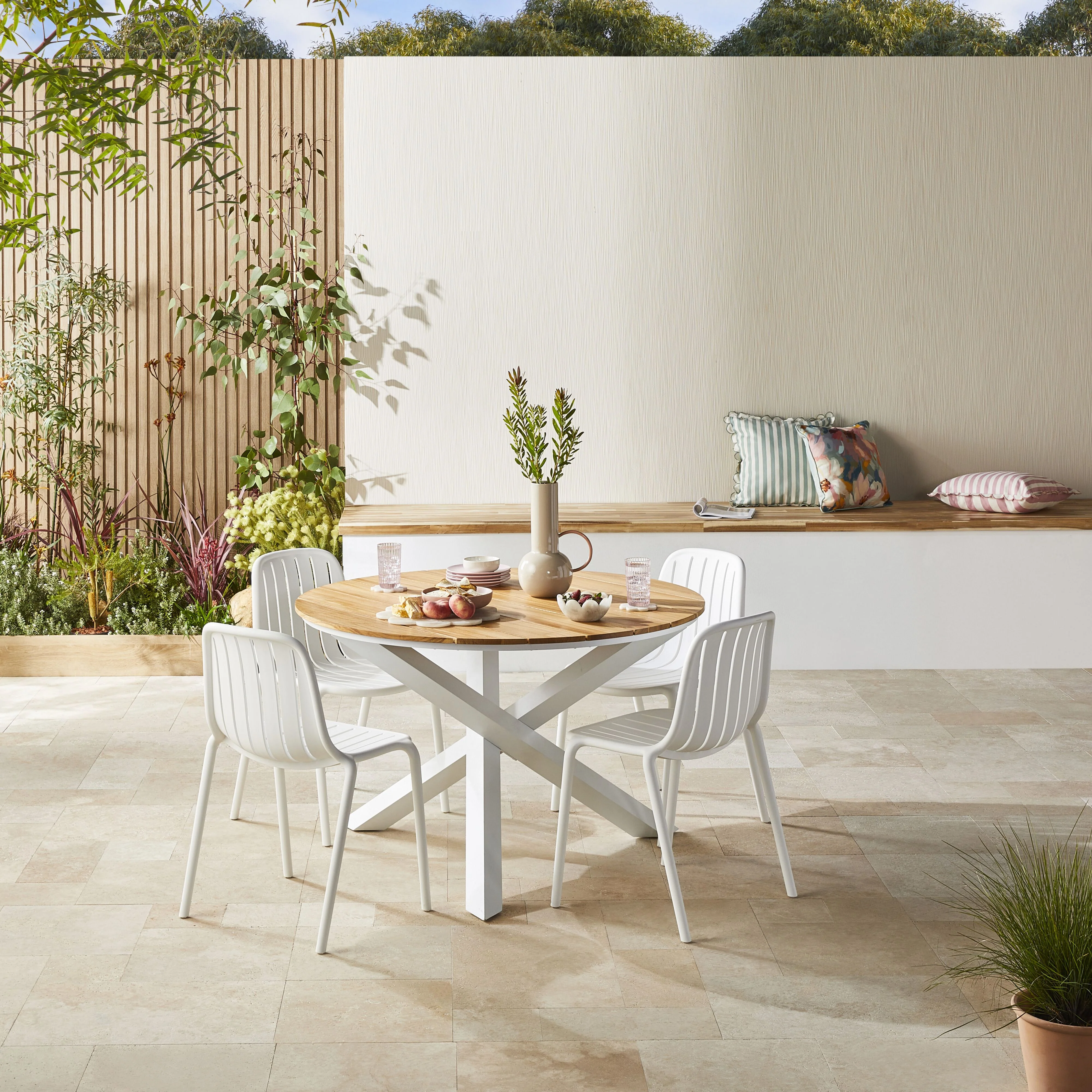3222-blanka-dining-chair-white-10.webp Blanka Dining Chair White