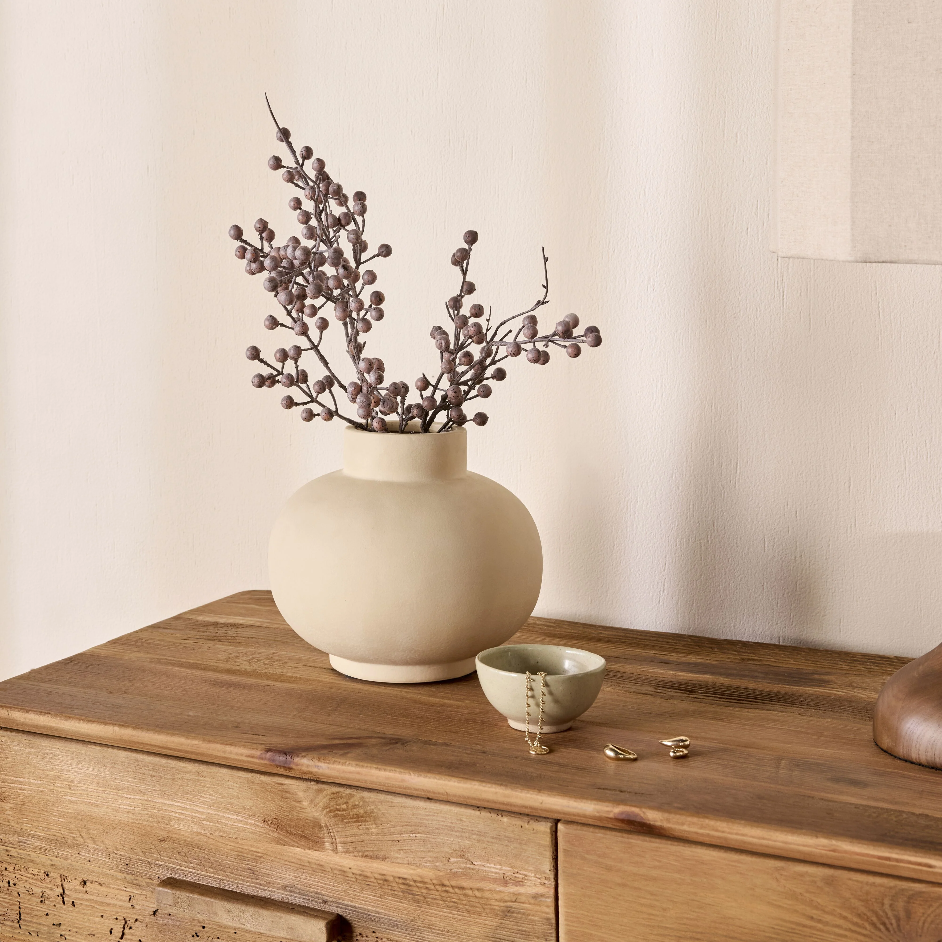550-bloomery-dried-eucalyptus-pod-stem-74cm-3.webp Bloomery Dried Eucalyptus Pod Stem 74cm