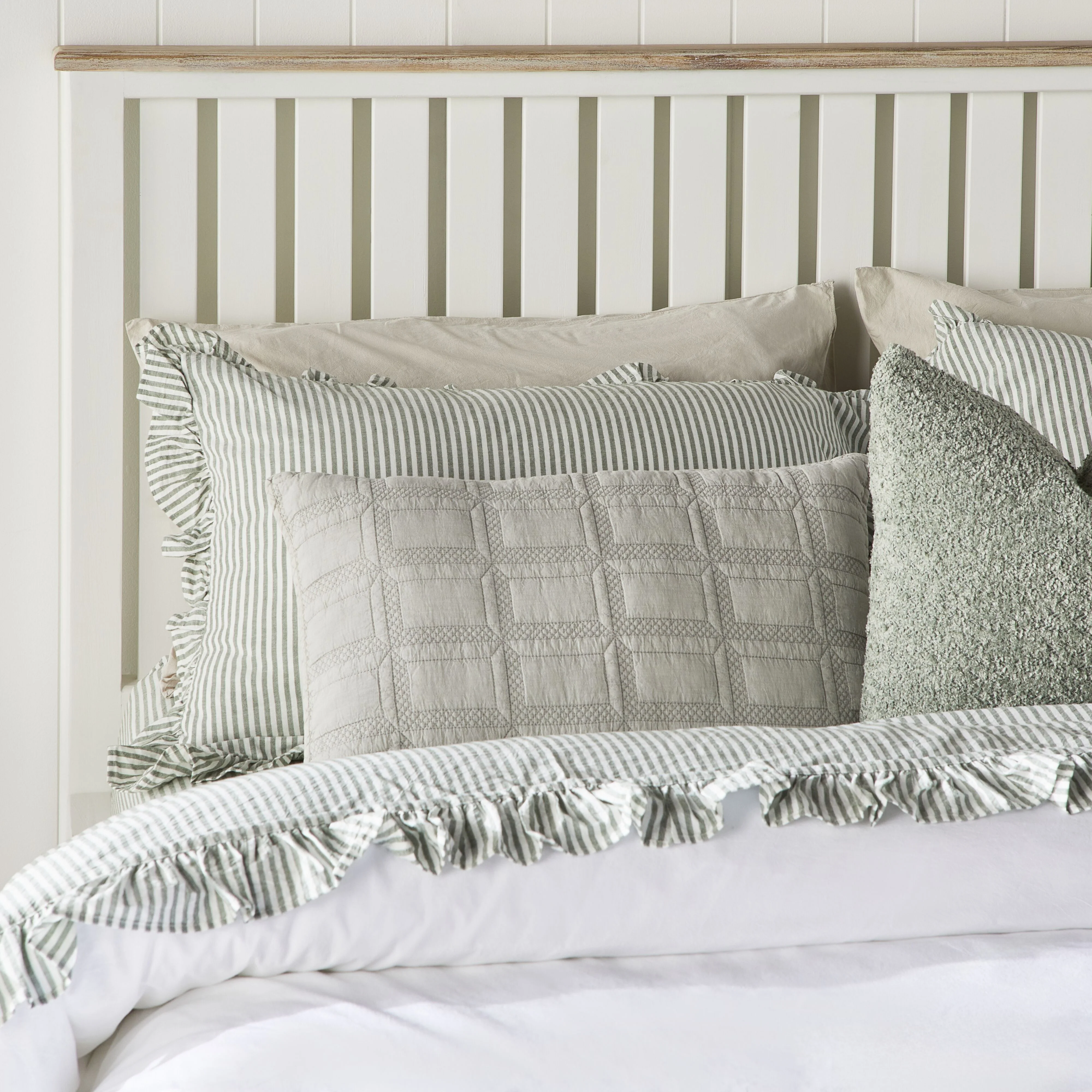659-asher-soft-washed-voile-quilted-cushion-soft-grey-35x55cm-5.webp Asher Soft Washed Voile Quilted Cushion Soft Grey 35x55cm