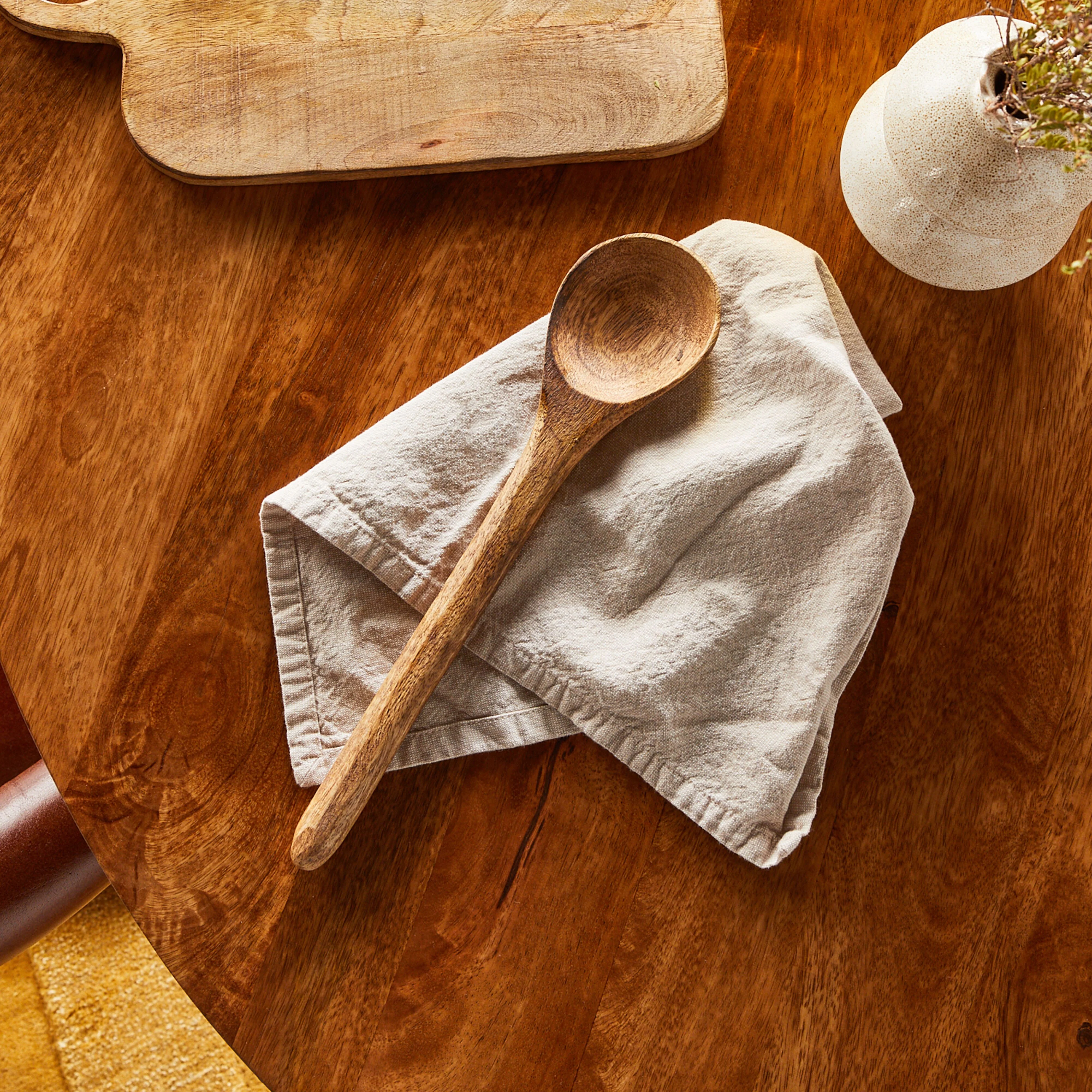 721-parvani-wobble-wooden-spoon-32x8x2cm-4.webp Parvani Wobble Wooden Spoon 32x8x2cm