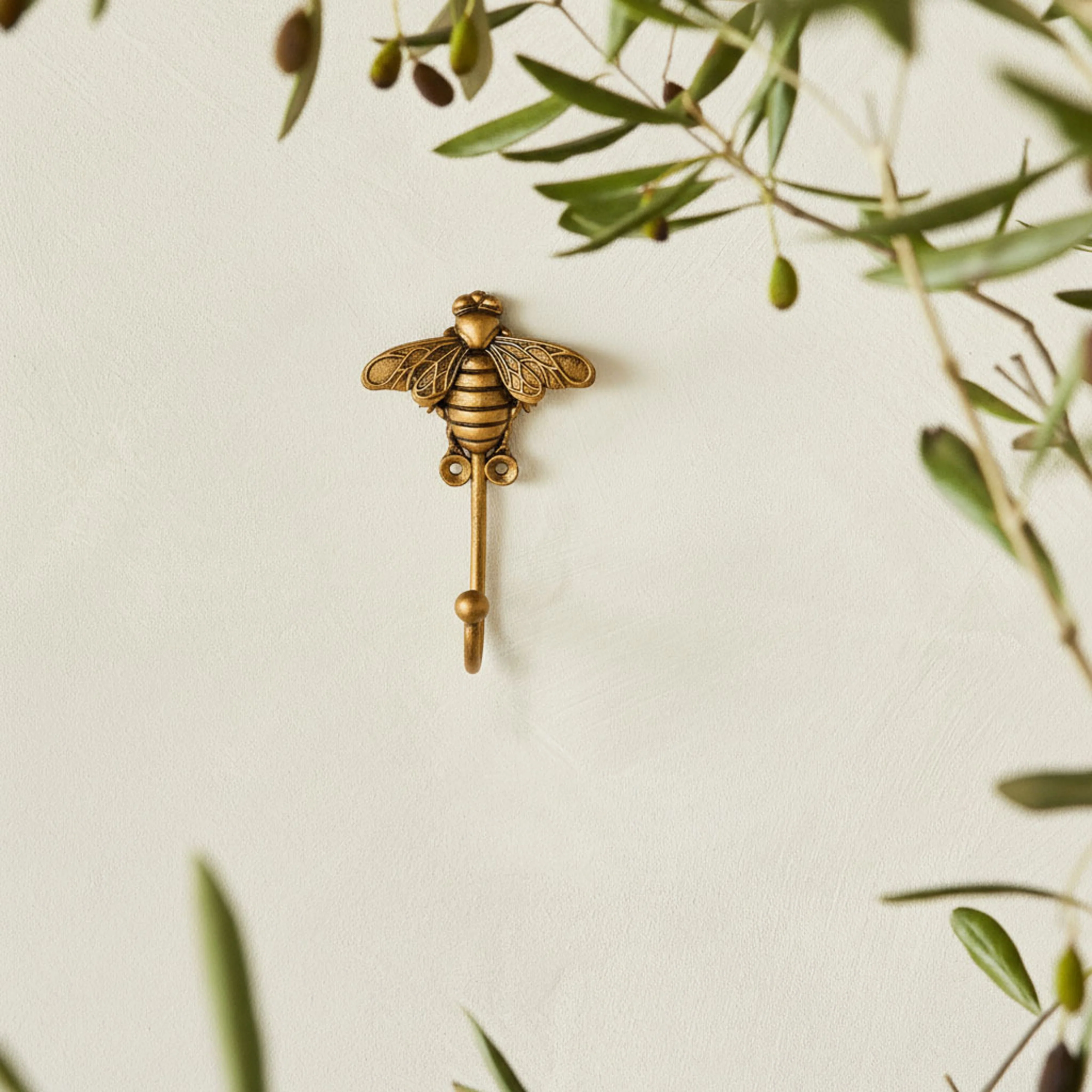 816-brass-bee-hook-4.webp Brass Bee Hook