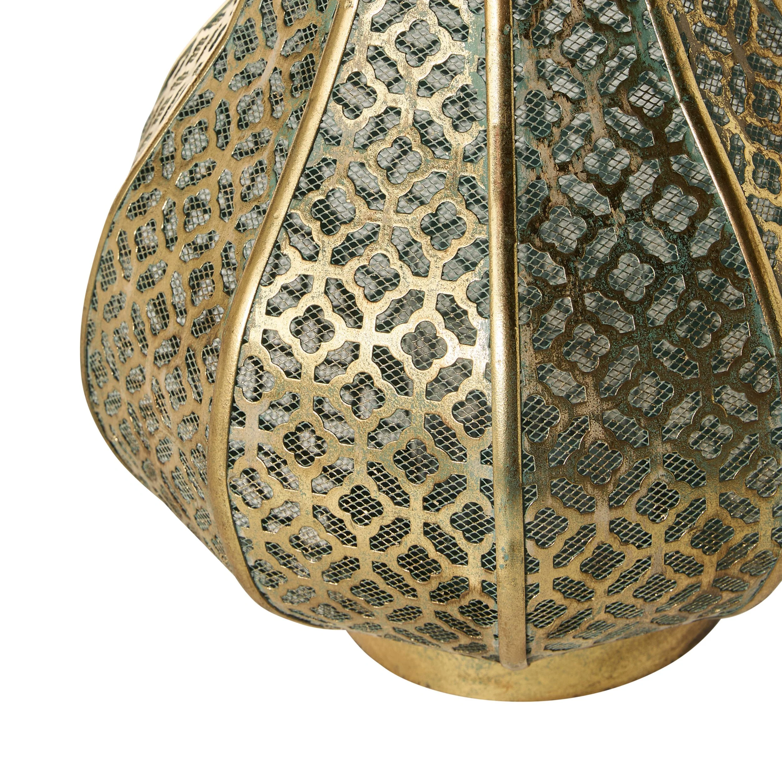 820-amira-large-filigree-lantern-3.webp Amira Large Filigree Lantern