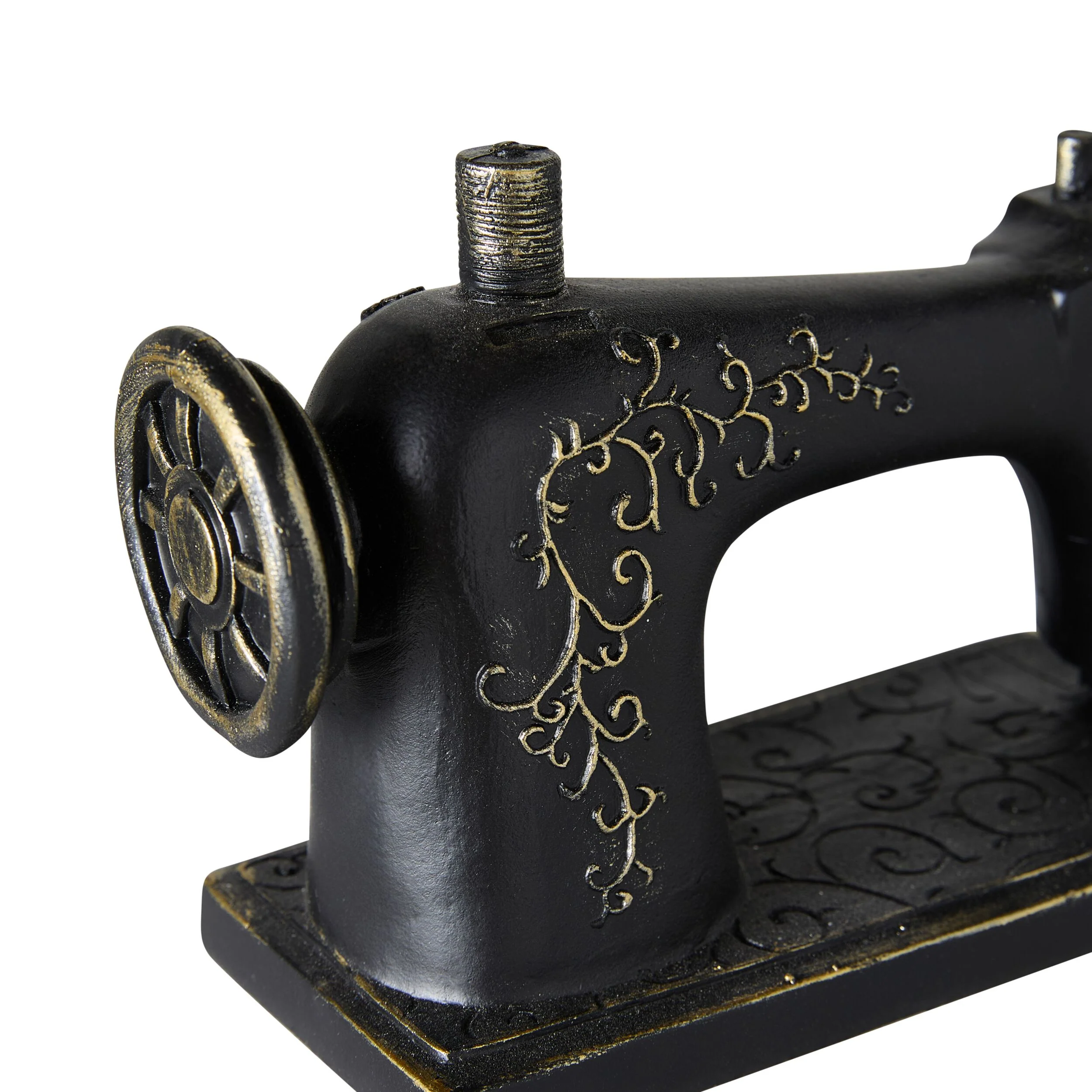 934-vintage-relics-sewing-machine-ornament-4.webp Vintage Relics Sewing Machine Ornament